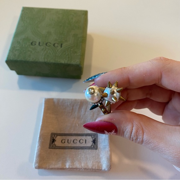 Gucci Faux Pearl Spike Ball Ring - Picture 11 of 13
